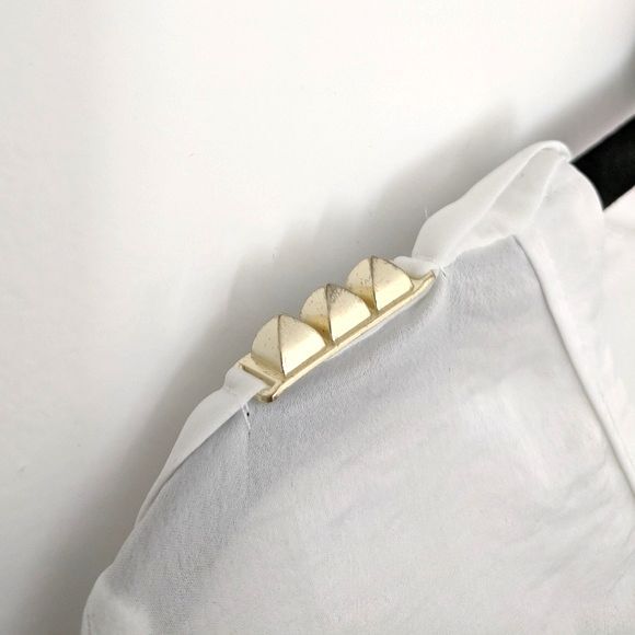 ELLEN TRACY Sheer White Long Sleeve V-Neck Blouse Gold Accents Loose size S - Picture 4 of 9